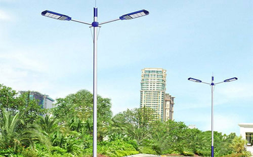 和田县太阳能路灯地脚螺栓规格：防止倾倒的关键