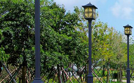 太阳能和田县庭院灯价格为何差三倍？关键看这几点